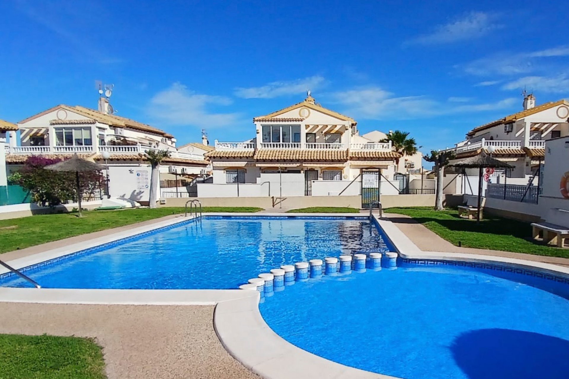 转售 - 联排别墅 - Orihuela Costa