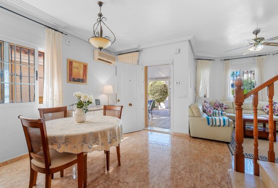 Villa · Herverkoop - Guardamar del Segura · Alicante · Spanje