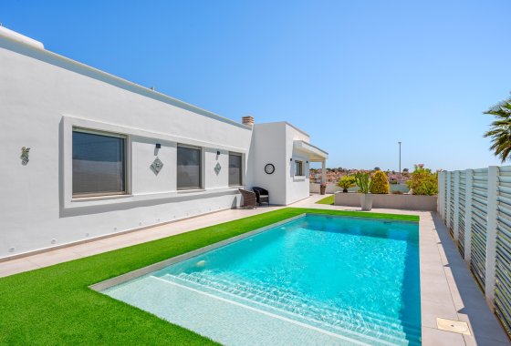 Villa · Herverkoop - La Marina · Alicante (South) · Spanje