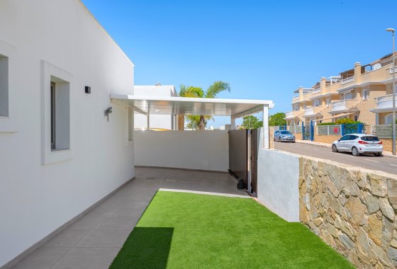 Villa · Herverkoop - La Marina · Alicante (South) · Spanje