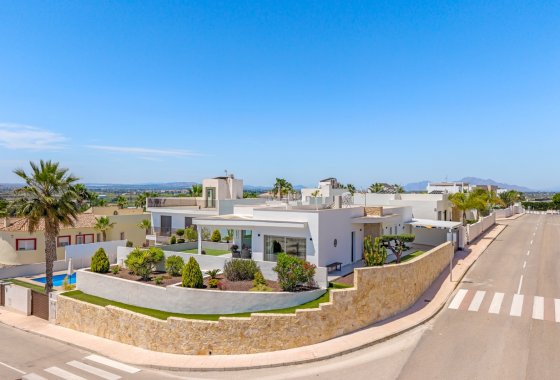Villa · Herverkoop - La Marina · Alicante (South) · Spanje