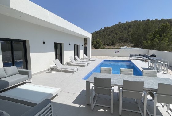 Villa · Obra nueva - La Romana · Alicante · España