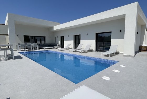 Villa · Obra nueva - La Romana · Alicante · España