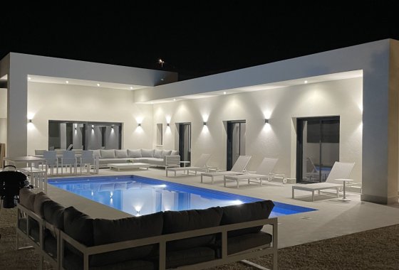 Villa · Obra nueva - La Romana · Alicante · España