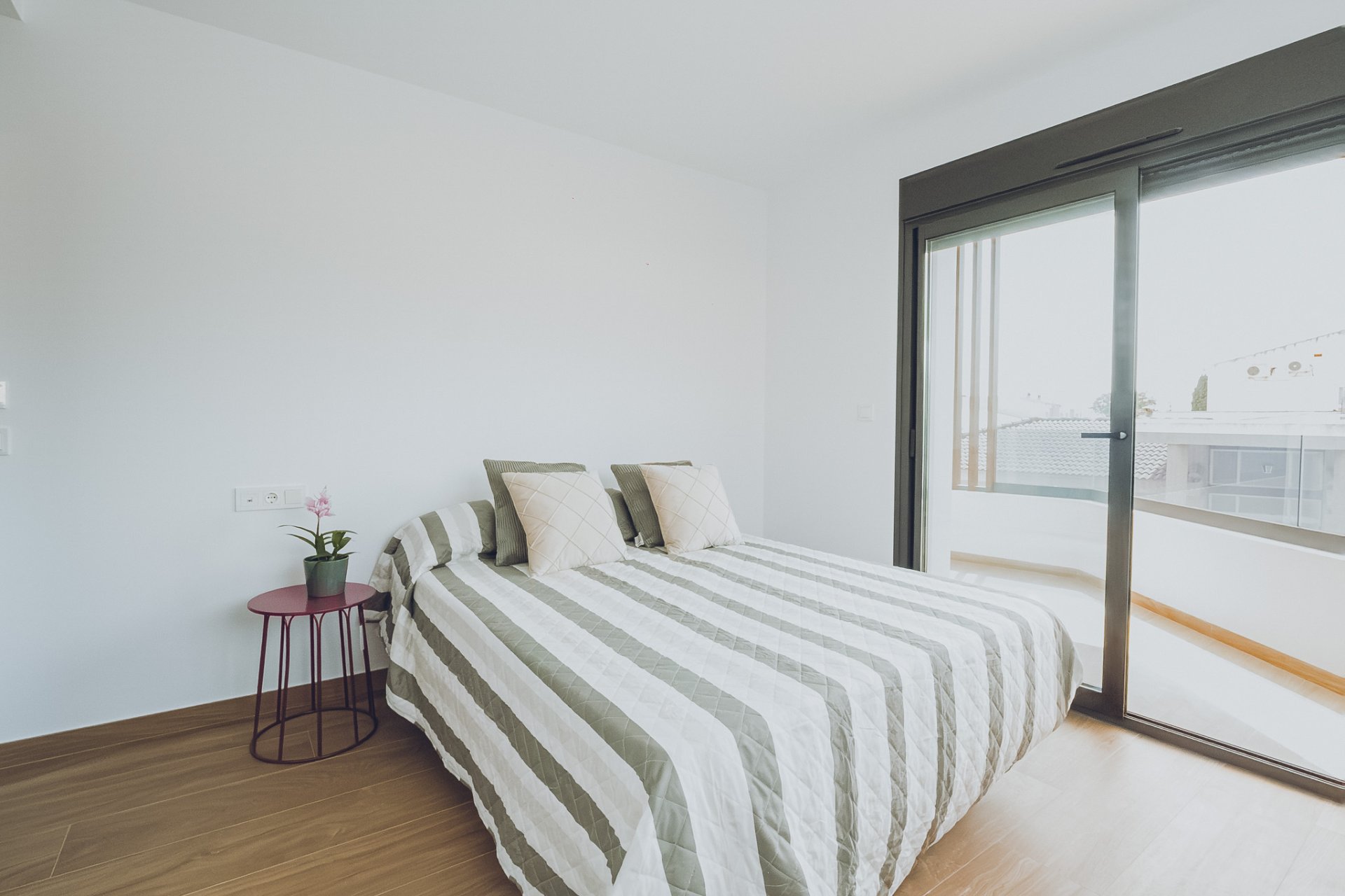 Obra nueva - Apartamento - Redován
