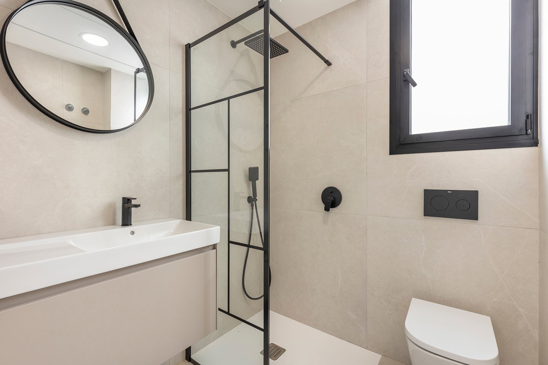 Obra nueva - Villa - Los Alcázares