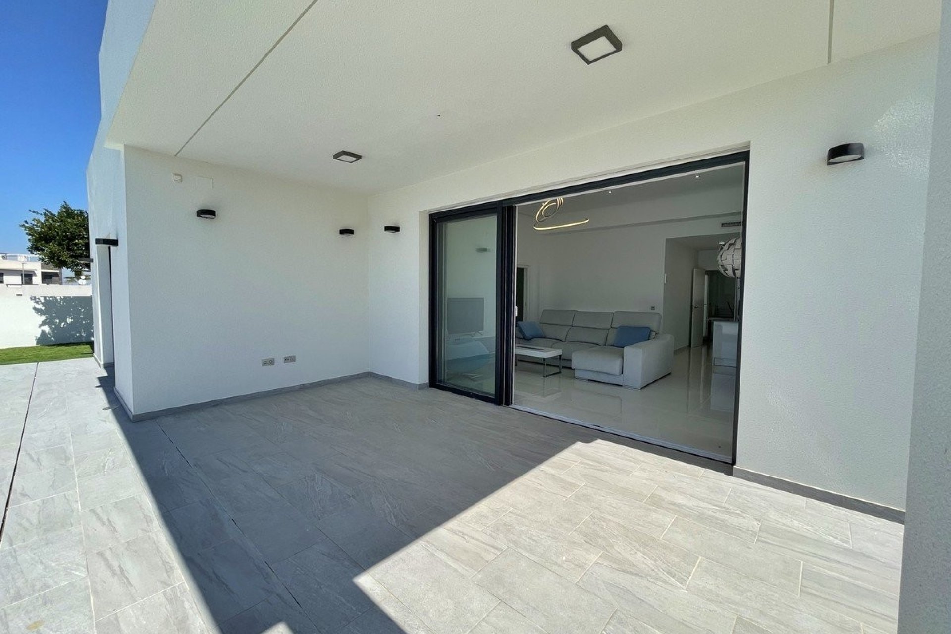 新建筑 - Villa - Rafal