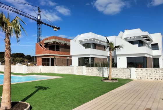 Villa · 新建筑 - Pilar de la Horadada · Alicante · 西班牙
