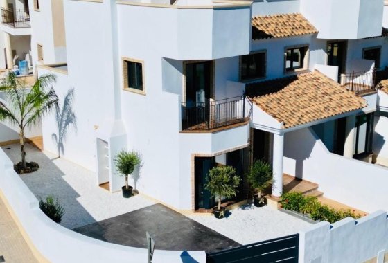 联排别墅 · 新建筑 - Cox · Alicante · 西班牙