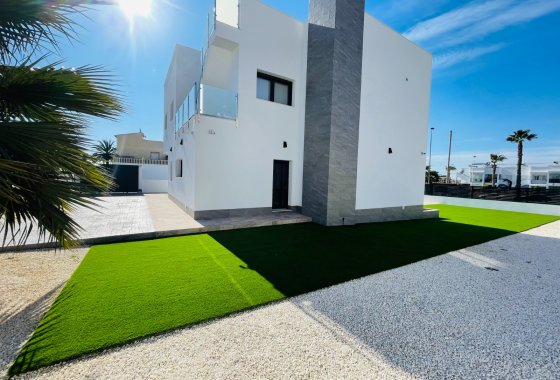 Villa · Obra nueva - Torrevieja · Alicante (South) · España