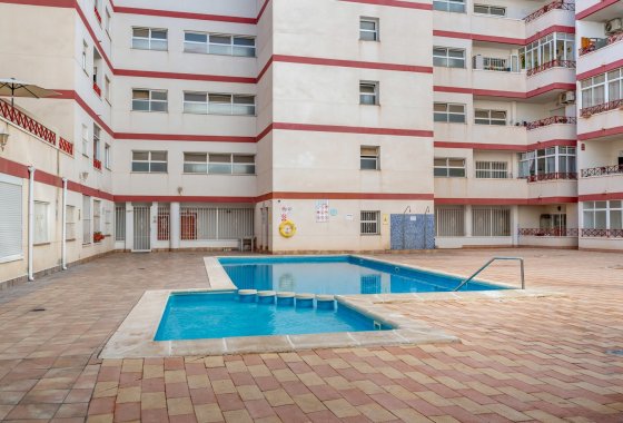 Resale - Apartamento - Torrevieja