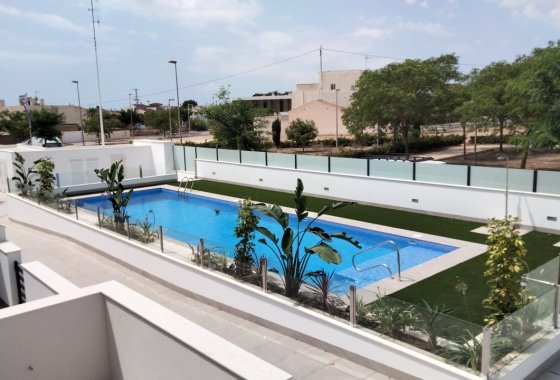 Bungalow · Obra nueva - Pilar de la Horadada · Alicante · España