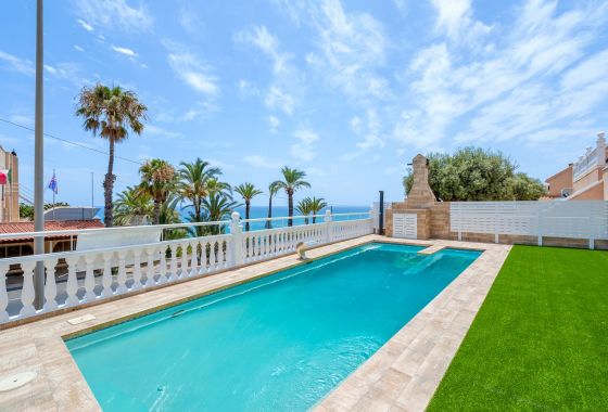 Villa · Verhuur Korte Termijn - Torrevieja · Alicante (South) · Spanje