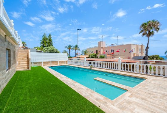 Villa · Verhuur Korte Termijn - Torrevieja · Alicante (South) · Spanje