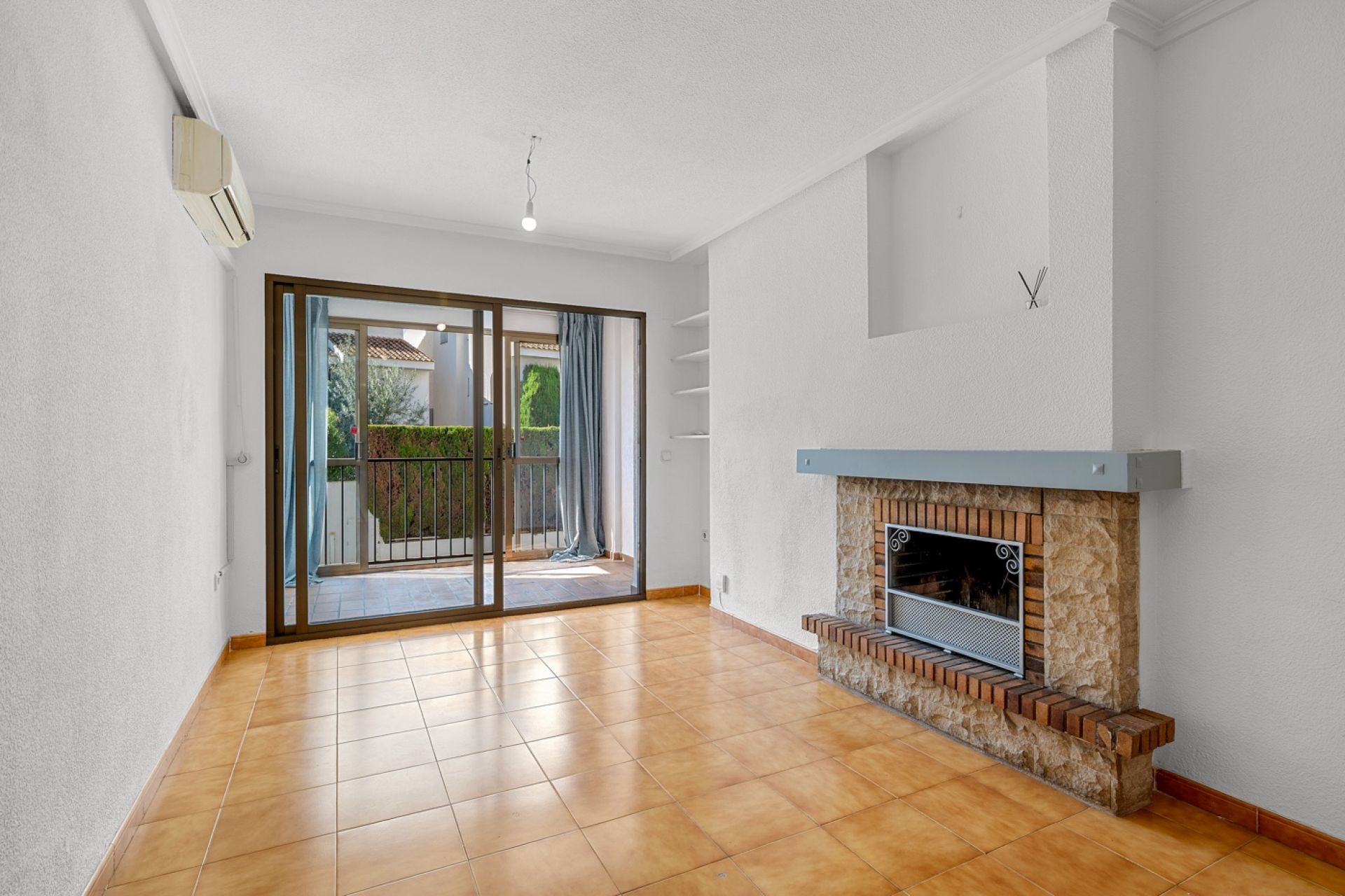 Resale - Apartment - Altea
