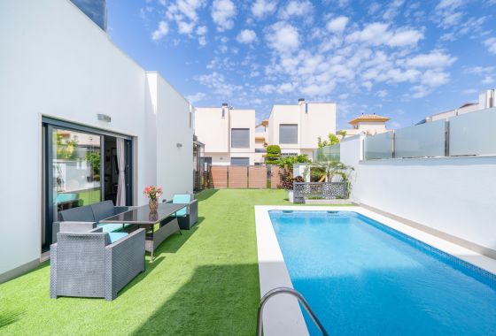 Villa · Reventa - Torrevieja · Alicante (South) · España