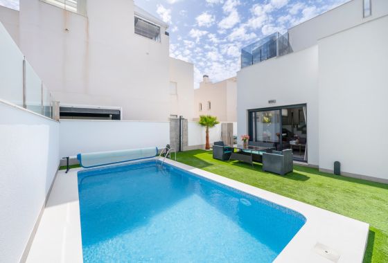 Villa · Reventa - Torrevieja · Alicante (South) · España