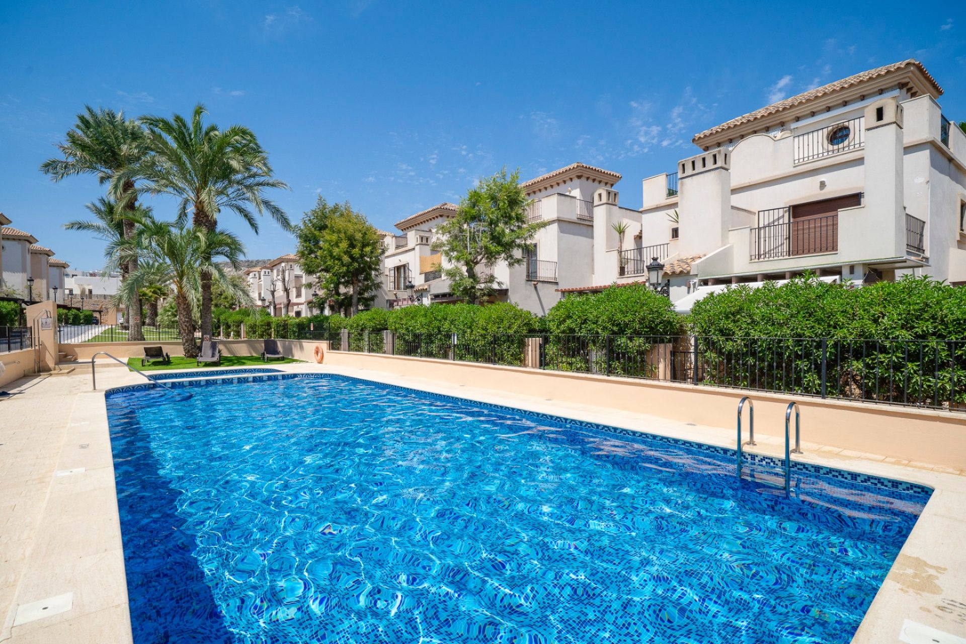转售 - 联排别墅 - Estepona - Costa del Sol