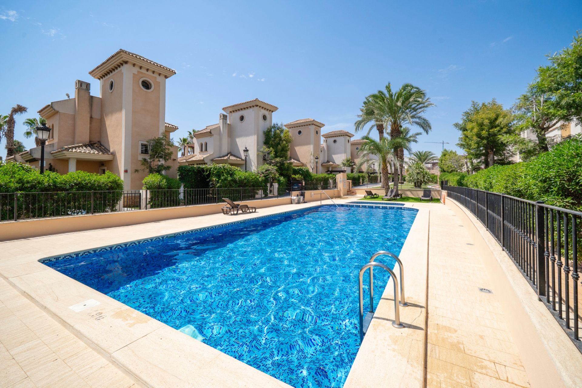 转售 - 联排别墅 - Estepona - Costa del Sol