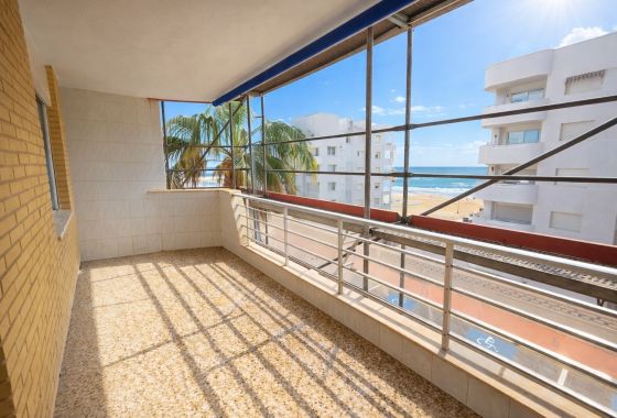Herverkoop - Rincón De La Victoria · Málaga · Spanje